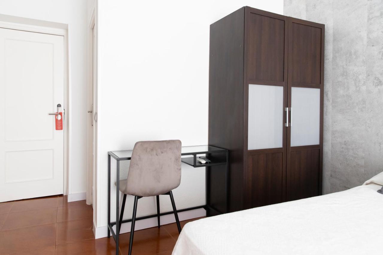 Hostal Tokio Madrid Exteriör bild