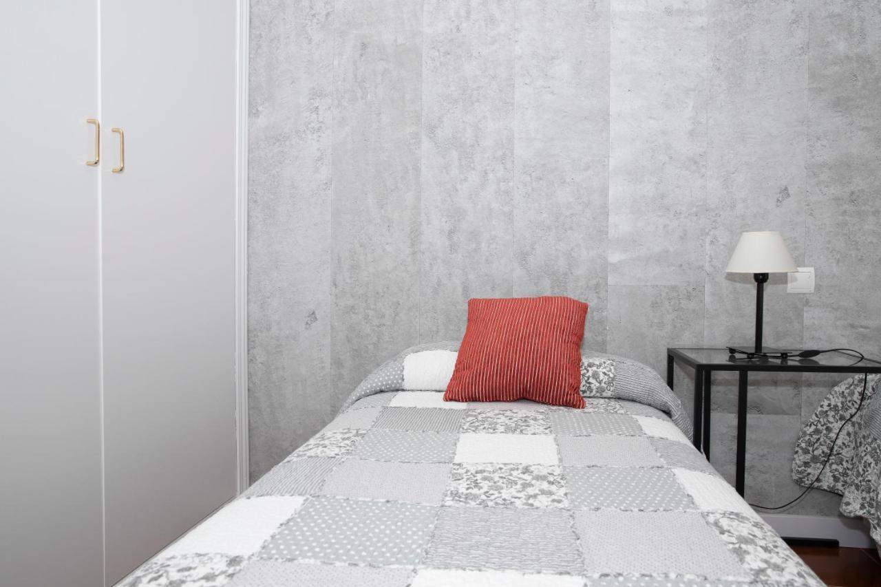 Hostal Tokio Madrid Exteriör bild